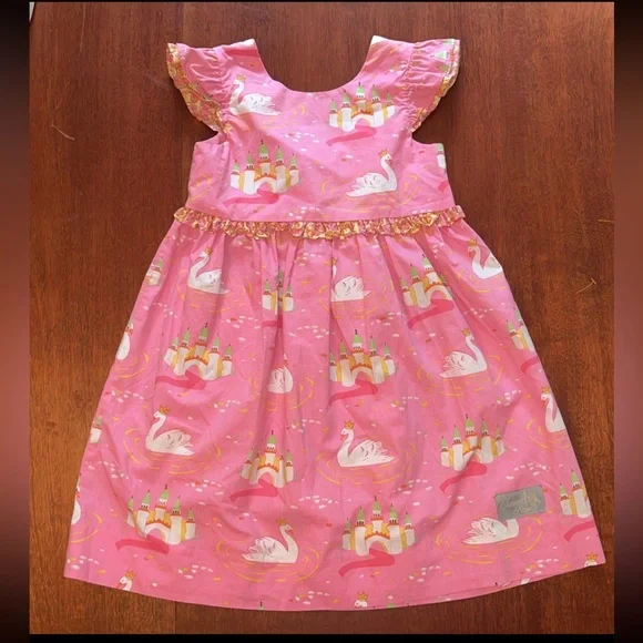 Eleanor Rose | Dresses | Eleanor Rose Swans | Poshmark